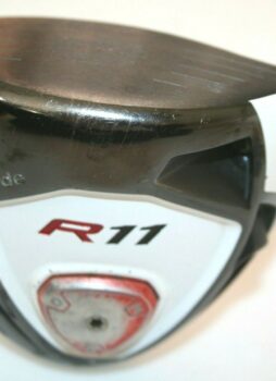 TaylorMade R11 Driver with Fujikura Blur 60g regular flex graphite shaft